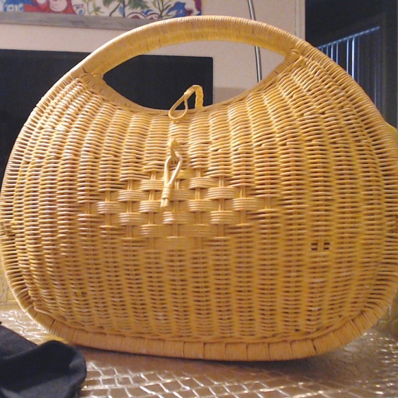 Saks Fifth Avenue Handbags - Basket Bag